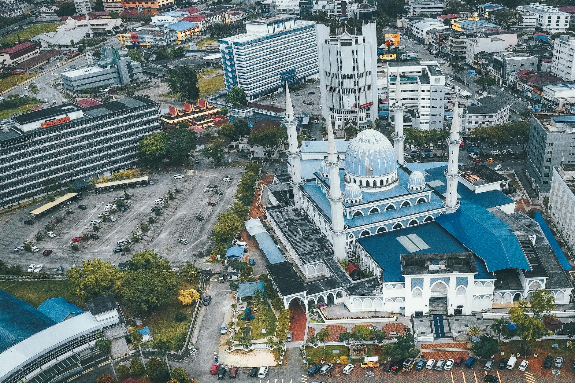 Kuching travel image