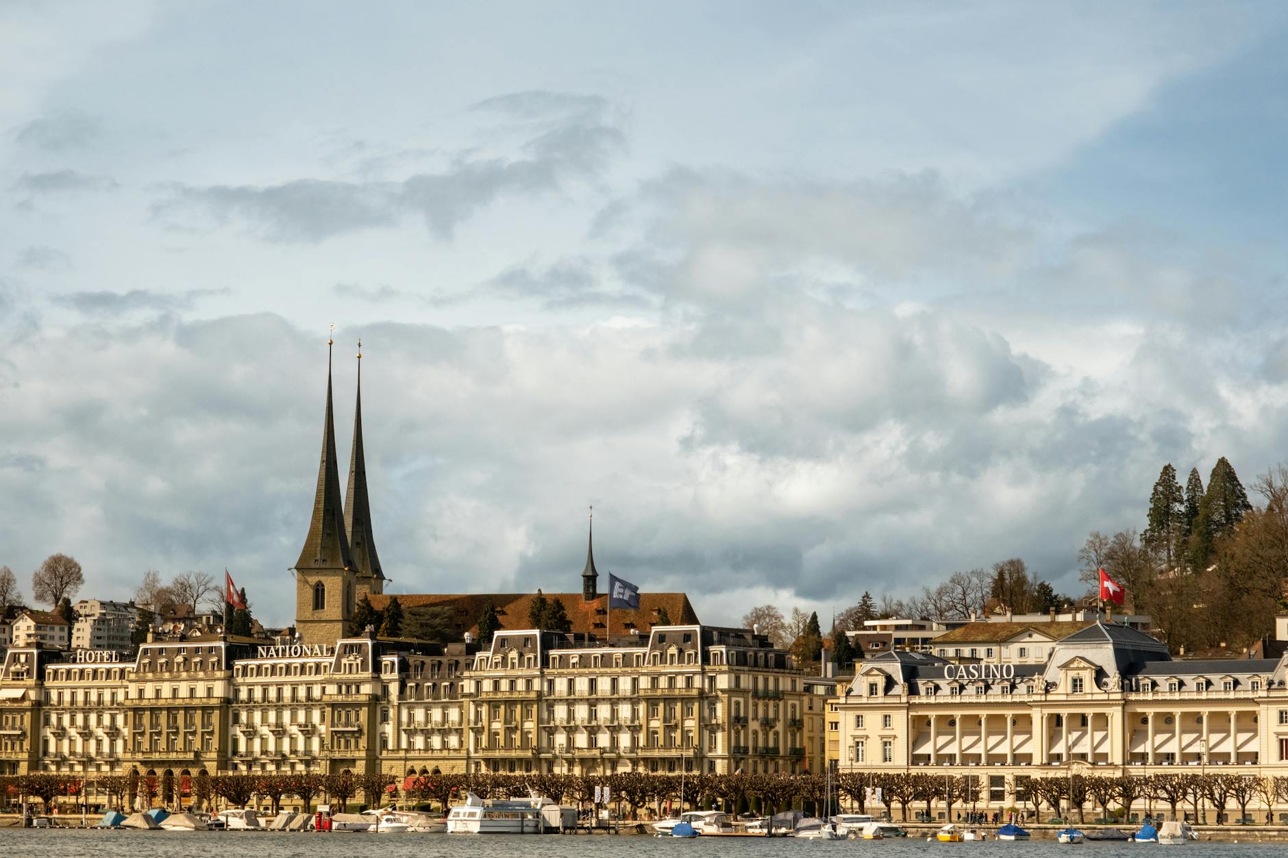 Lucerne Travel Guide