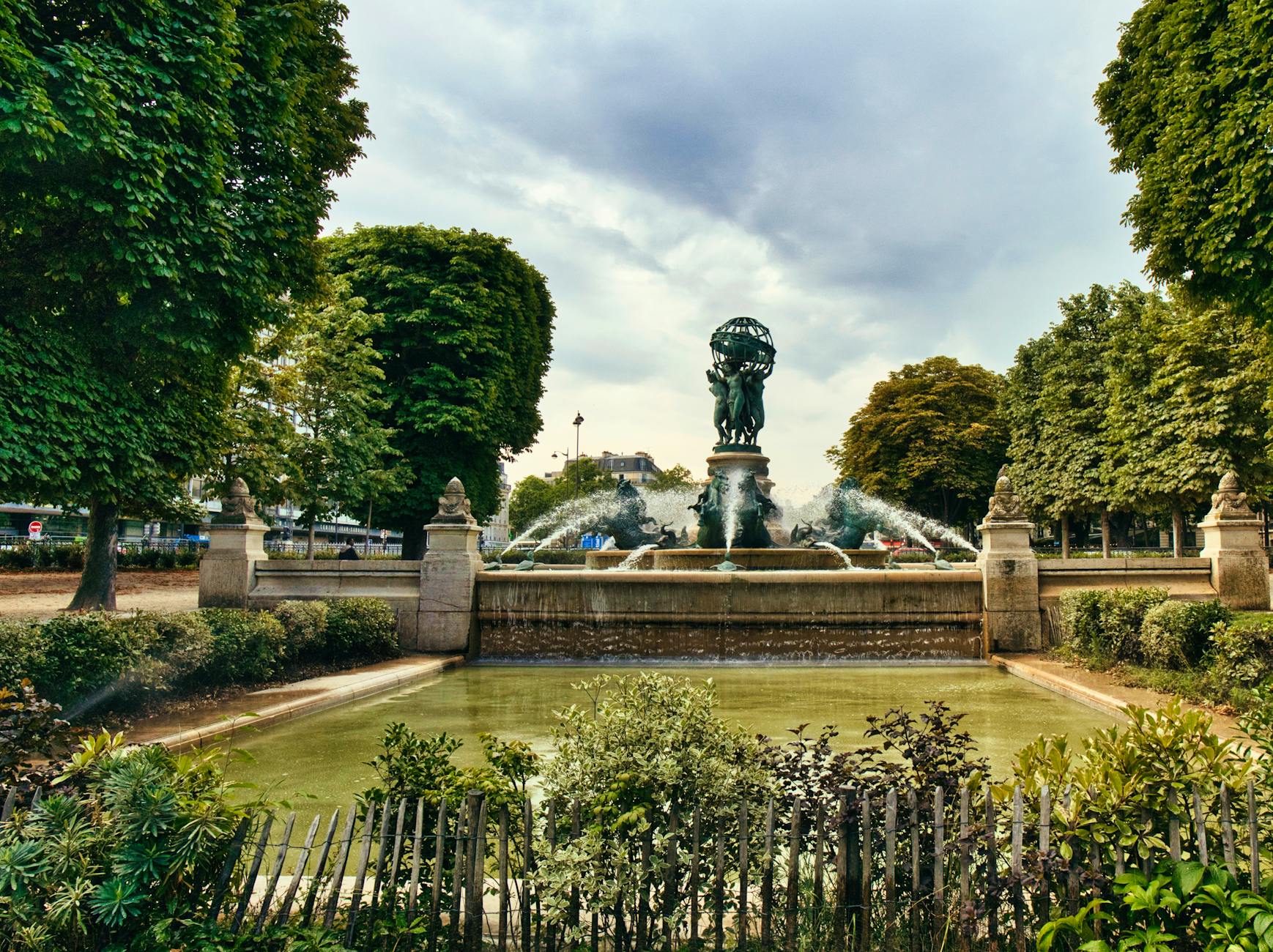 Paris travel image