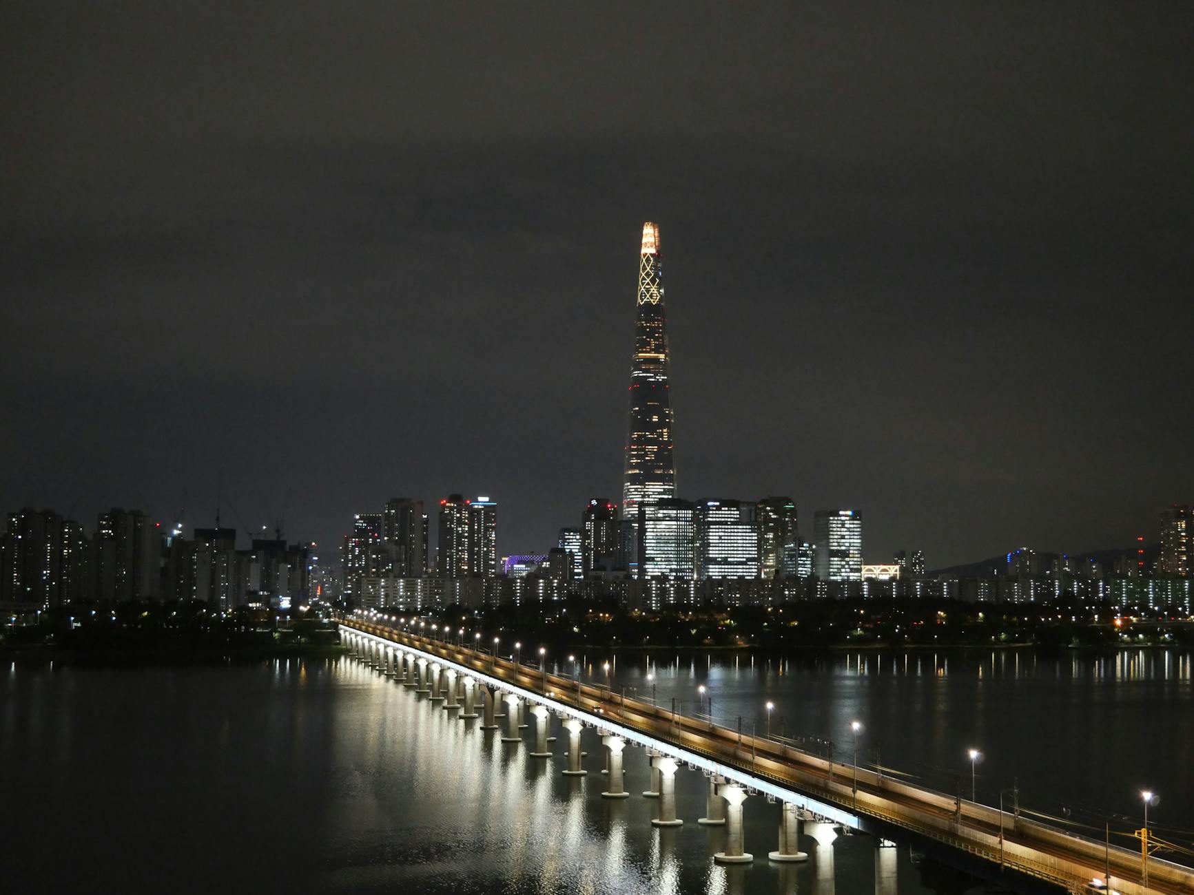 Seoul, Properly: A Deep City Guide for First-Time Visitors