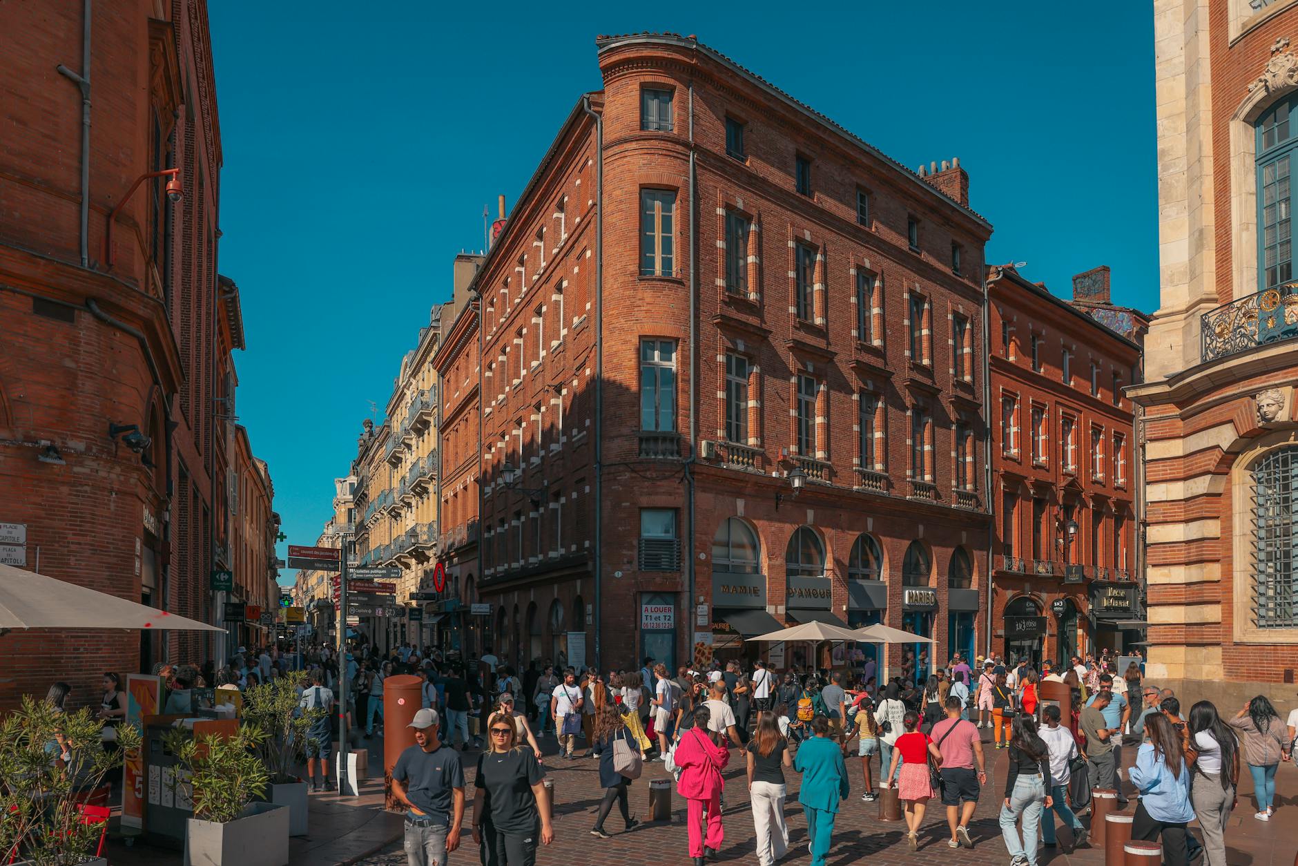 Toulouse travel image