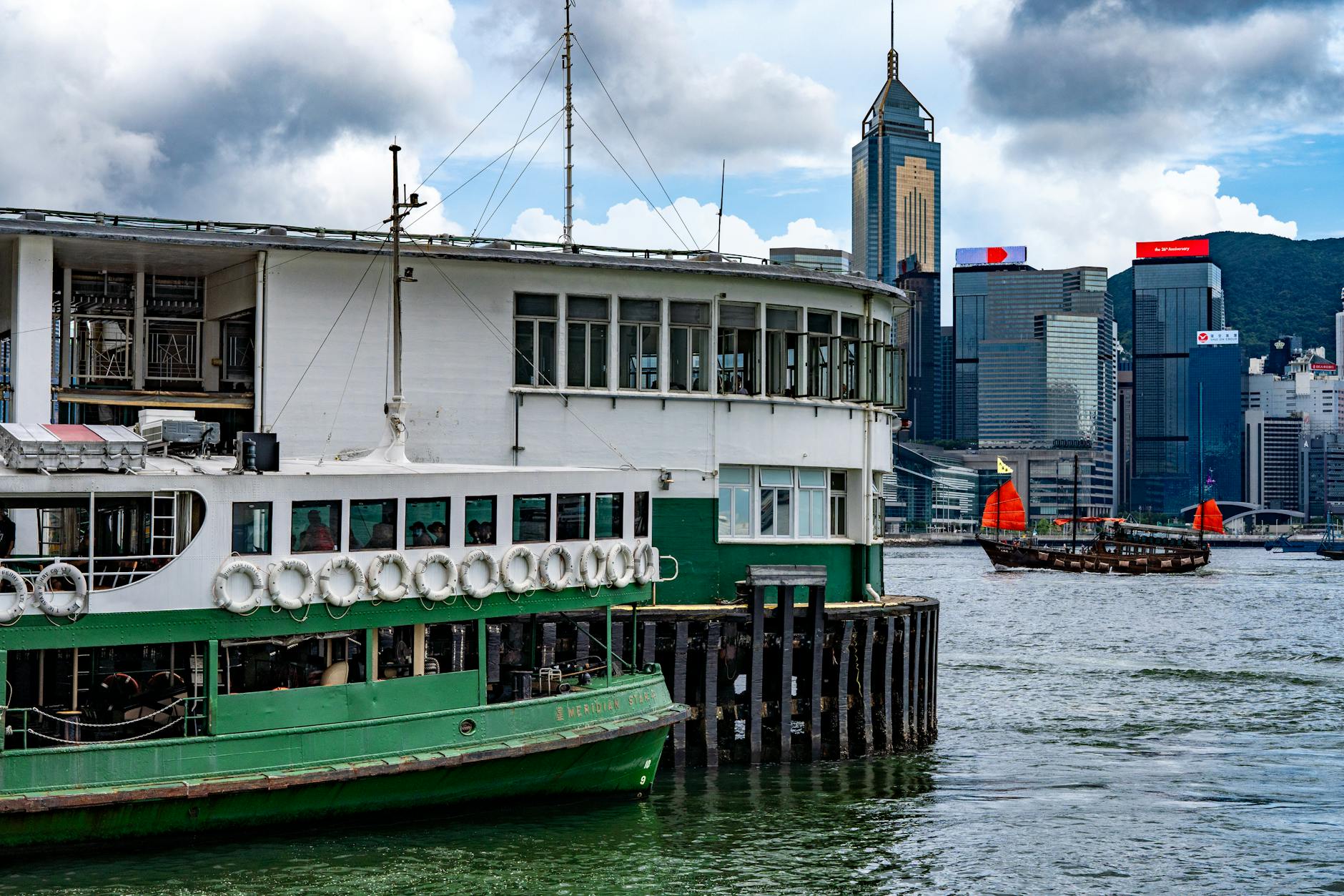Tsim Sha Tsui Travel Guide