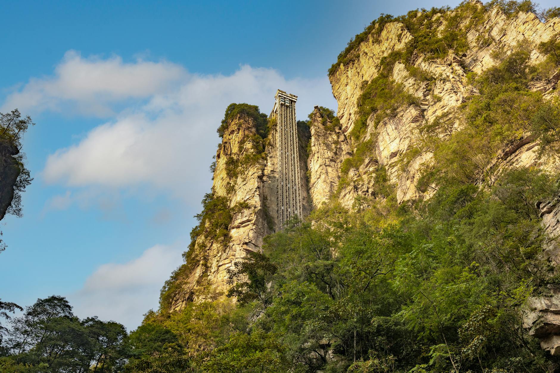 Zhangjiajie travel image