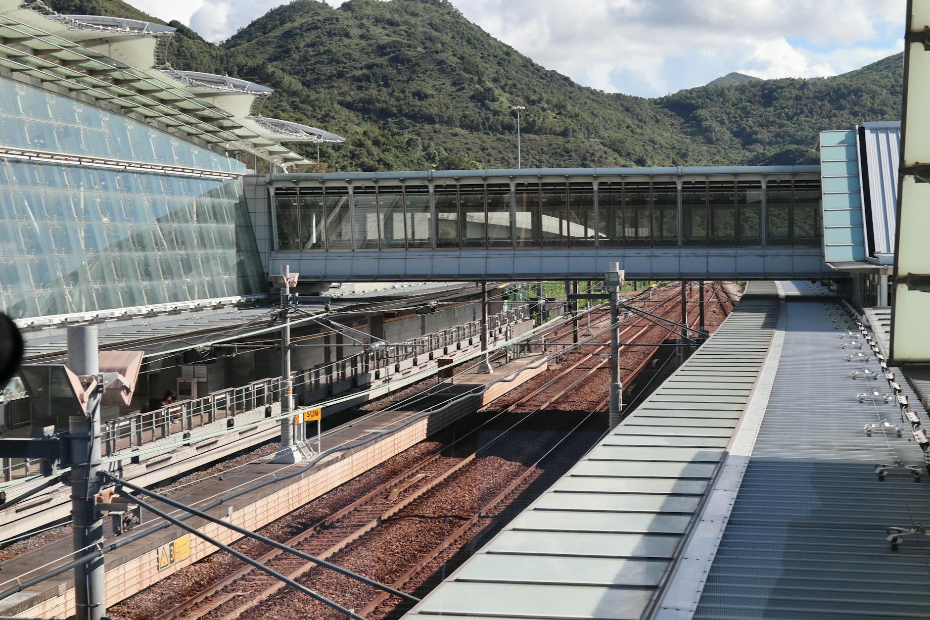 Hong Kong travel image