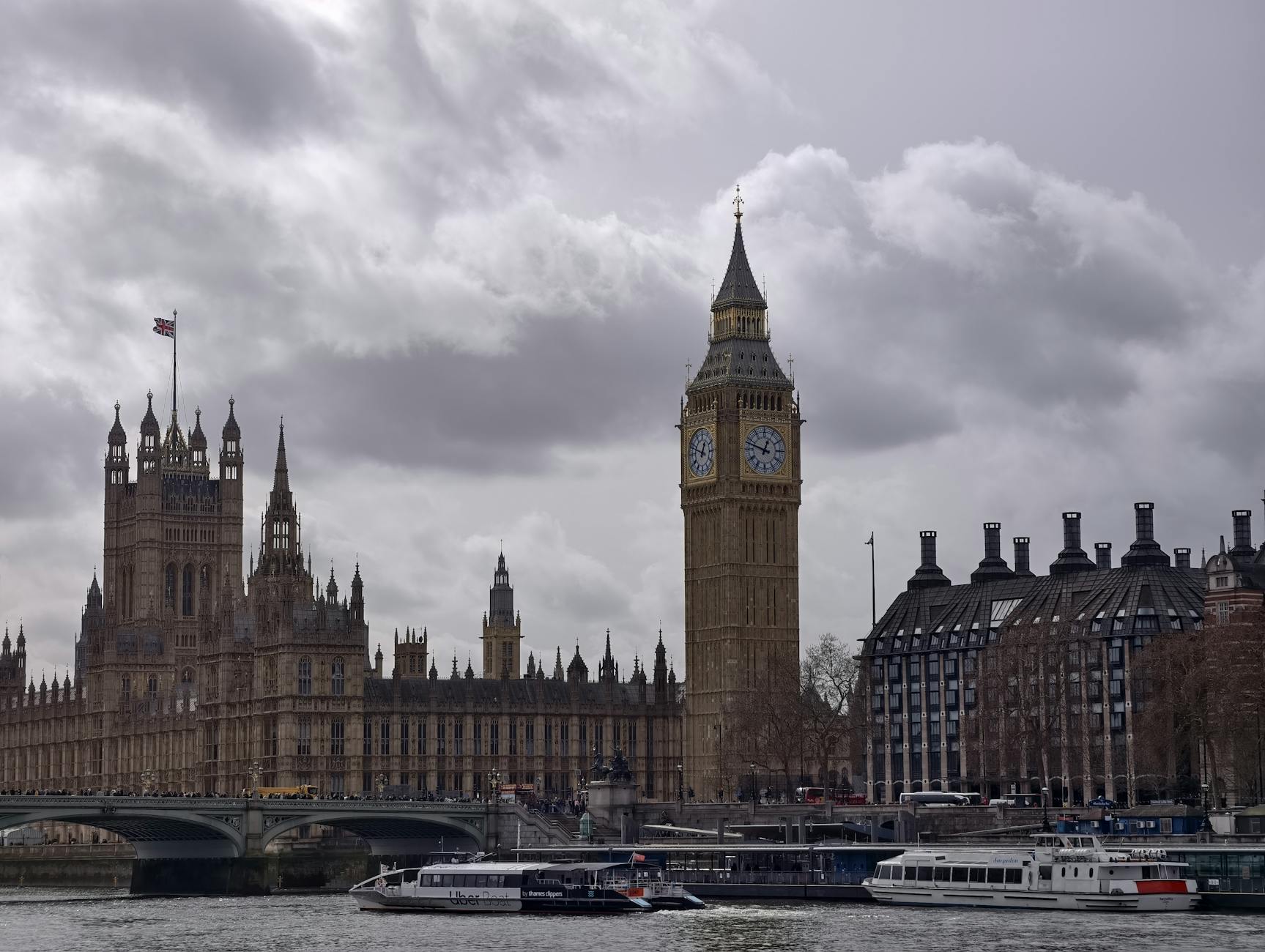 United Kingdom travel image